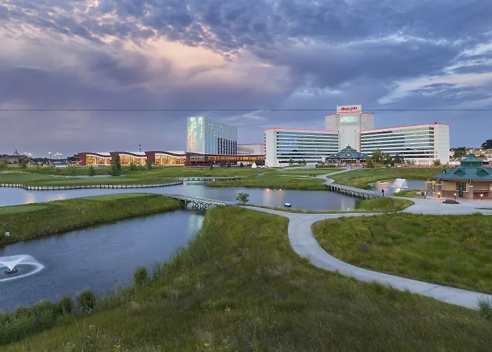 Mystic Lake Casino Hotel