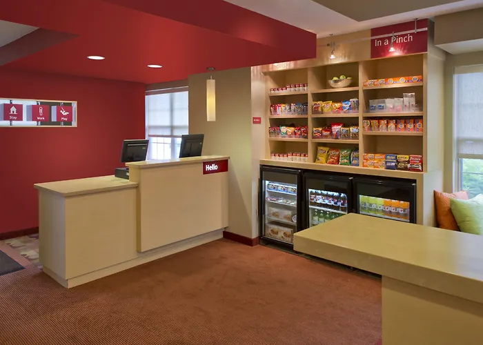 Birch Hills Suites - Blue Ash