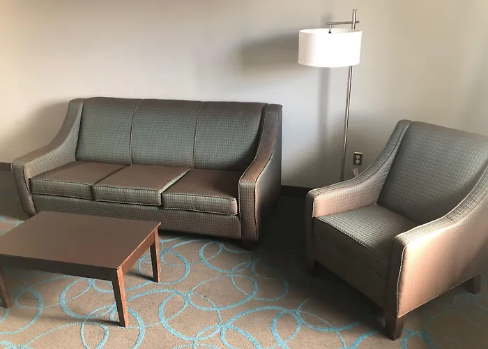 Super 8 By Wyndham Duluth