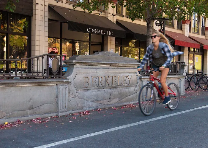 Hotel Shattuck Plaza
