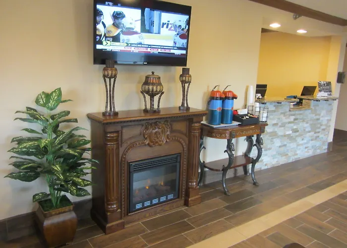 American Inn&Suites Metro Airport