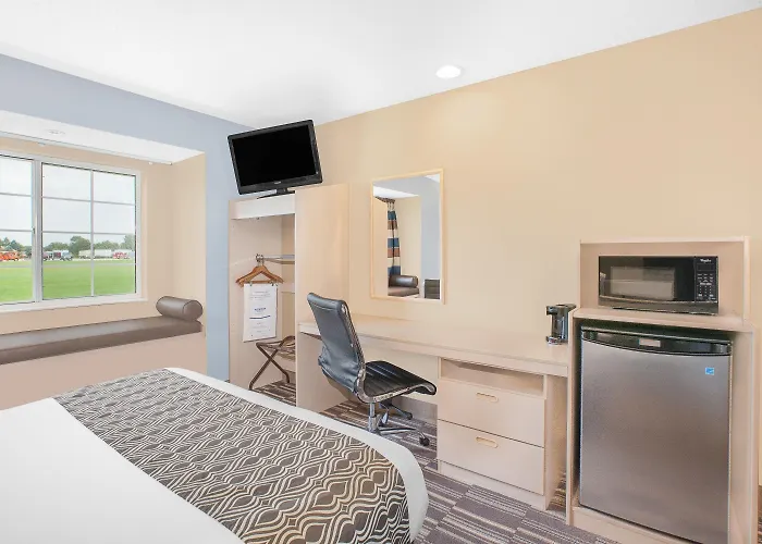 Microtel Inn And Suites Clear Lake
