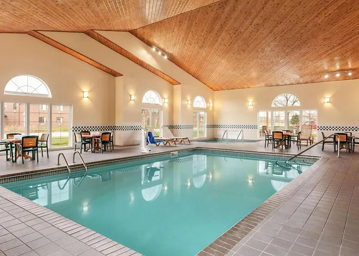 Country Inn & Suites By Radisson, Ames, Ia