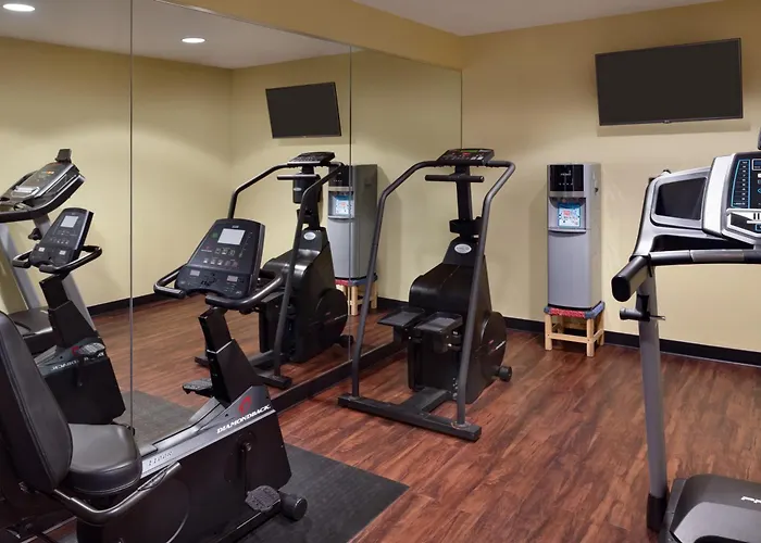 Hawthorn Extended Stay By Wyndham Milwaukee Airport