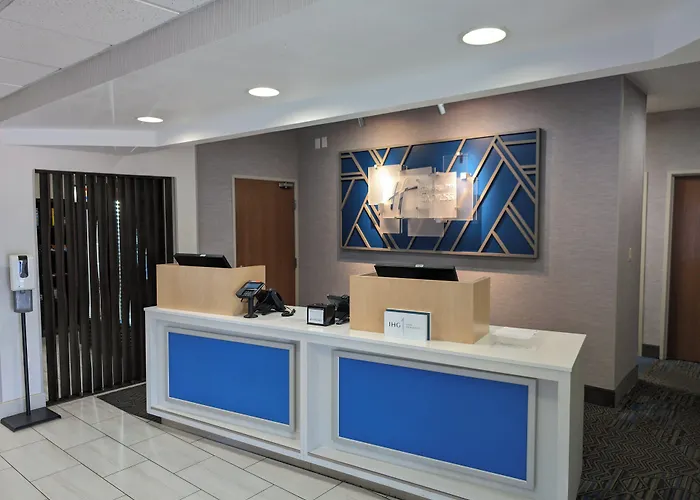 Holiday Inn Express & Suites - El Dorado By Ihg