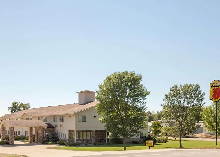 Super 8 By Wyndham Cresco Ia