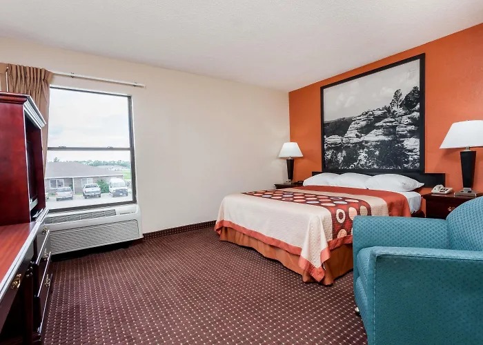 Super 8 By Wyndham Harrisburg
