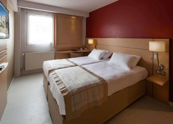 Best Western Plus Le Lavarin