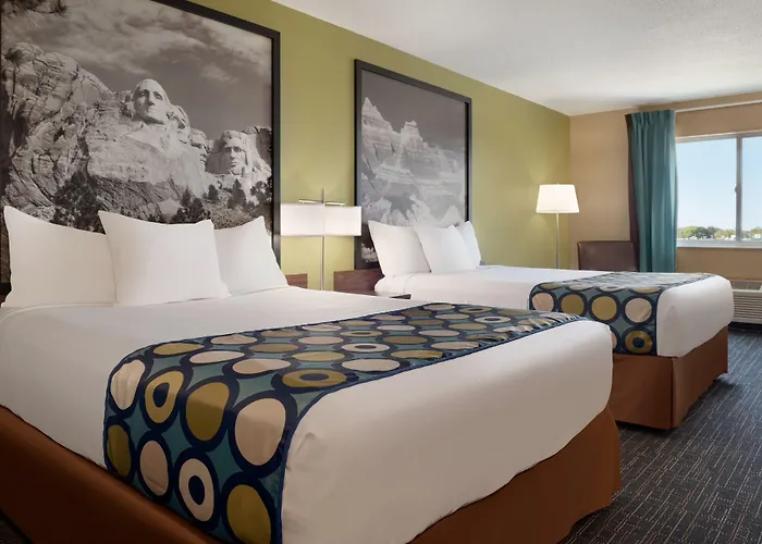 Super 8 By Wyndham Sioux Falls