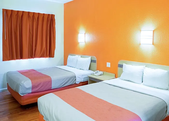 Motel 6-Seymour, In - North