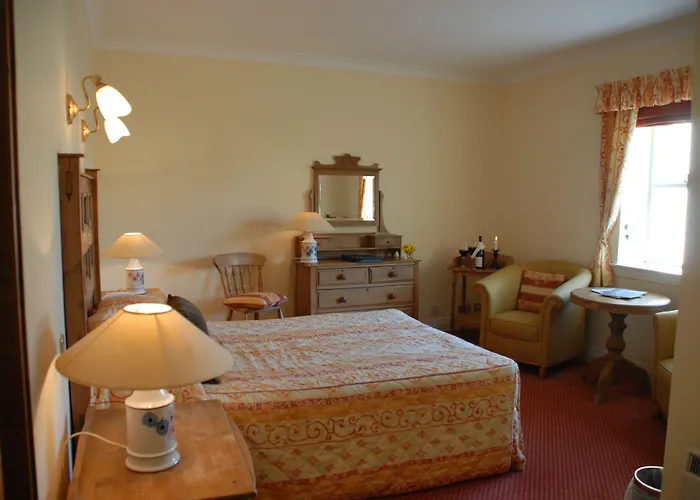 Dingle Benners Hotel