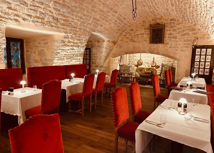 Hotel-Restaurant Le Manoir De Montesquiou