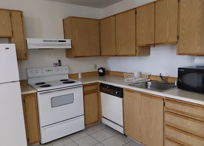 Lavissh Inn And Suites