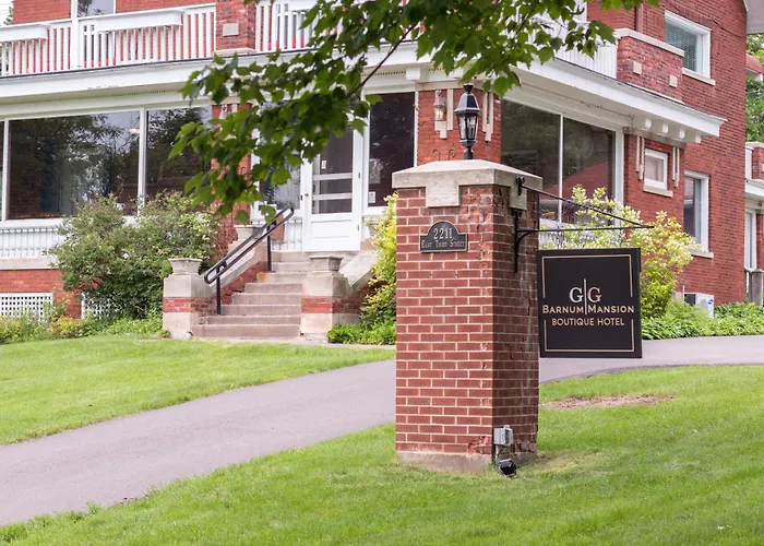 Historic Gg Barnum Mansion By Heirloom Boutique Collection