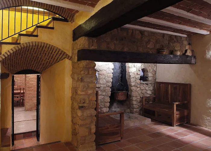 La Figuerola Hotel & Restaurant