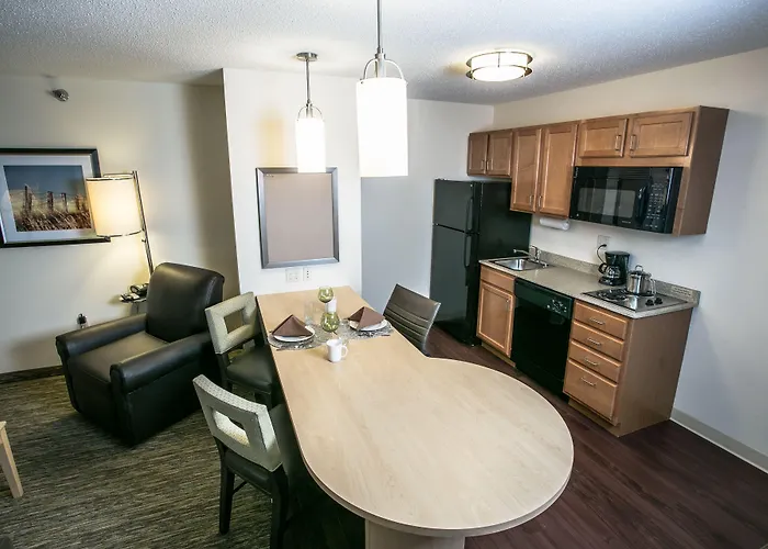 Candlewood Suites Fargo-North Dakota State University By Ihg