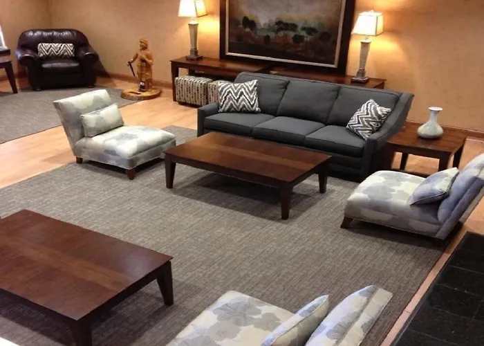 Town & Country Inn And Suites