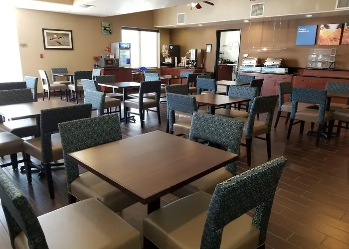 Comfort Inn & Suites Galt - Lodi North