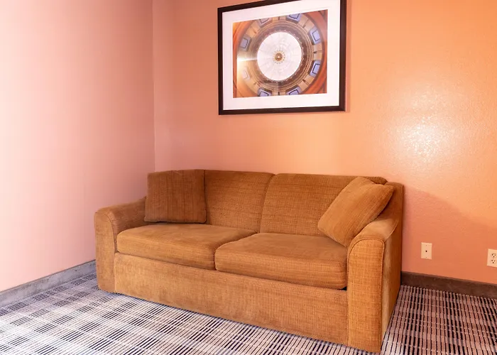 Norland Inn & Suites Roseau