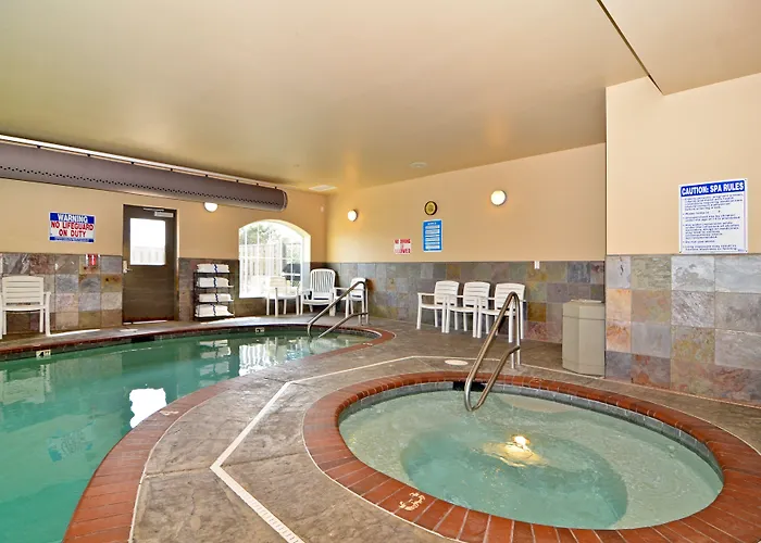 Rivertide Suites