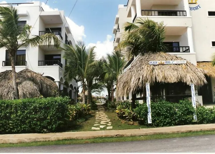 Plaza Real Resort