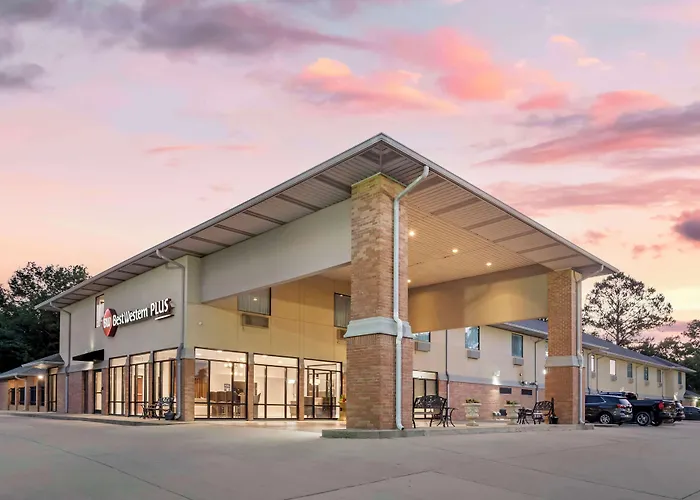 Best Western Plus Two Rivers Hotel & Suites Demopolis