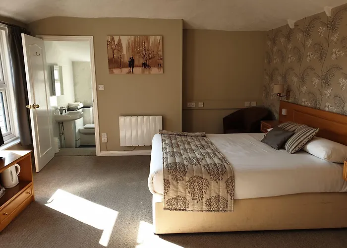 Alton House Hotel