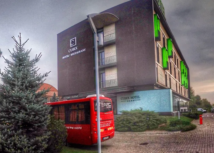 Hotel Cubix