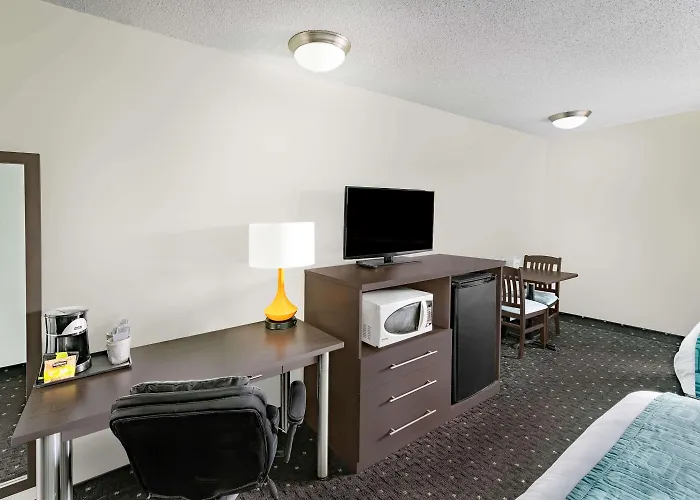 Howard Johnson By Wyndham Gananoque