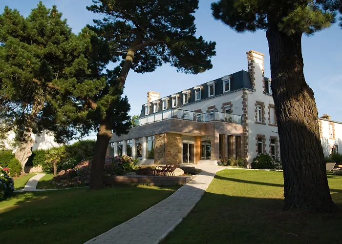 Hôtel Les Costans, The Originals Relais (Relais du Silence)