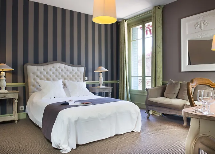 Hôtel Helvie - Les Collectionneurs