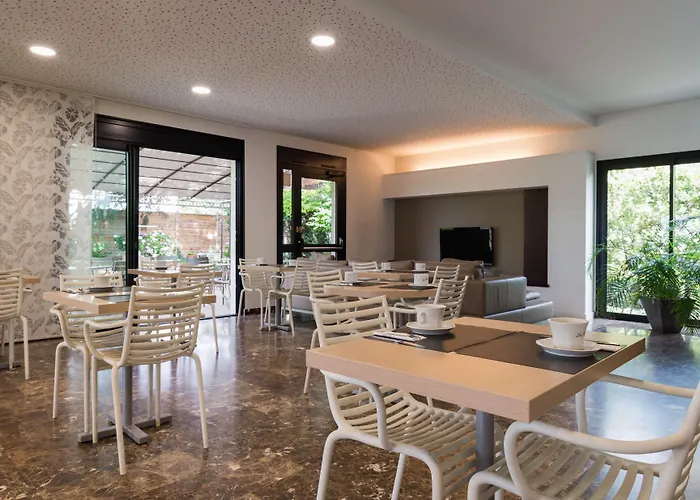 Hotel Les Amandiers