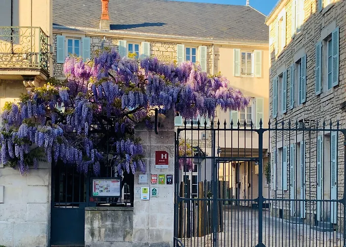Logis Le Fontarabie