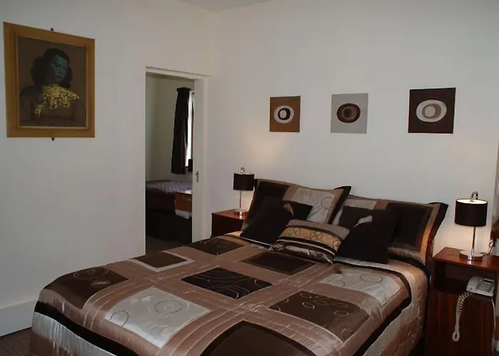 Wards Hotel