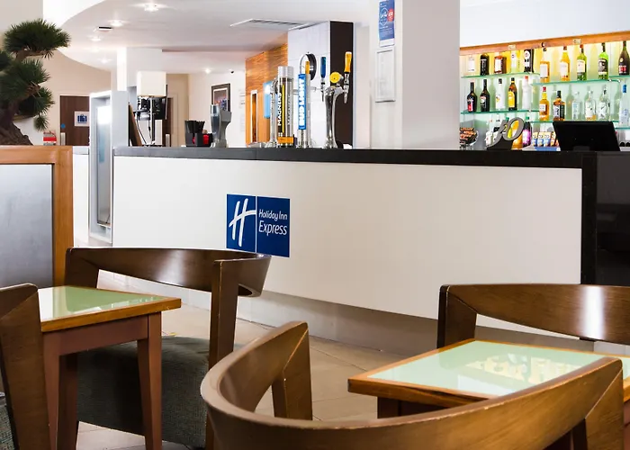 Holiday Inn Express Tamworth By Ihg