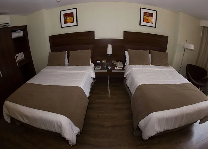 Howard Johnson By Wyndham Cordoba La Canada