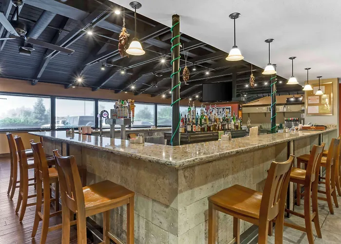 Best Western Plus Raton Hotel
