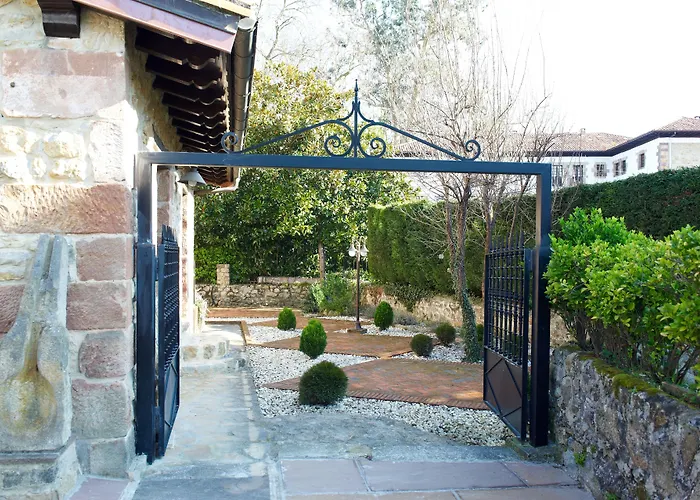 La Casona De Revolgo