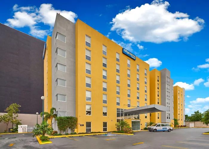 City Express By Marriott Merida