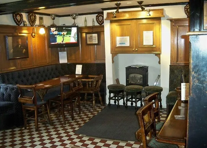 Nelson And Railway Inn
