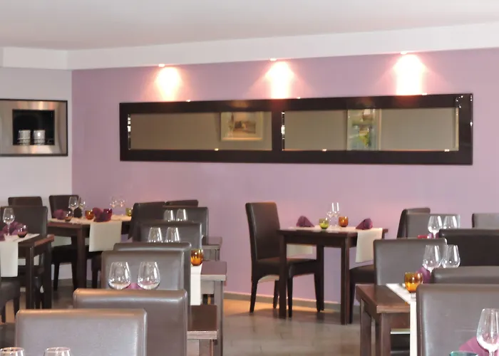 Logis Hotel Restaurant Le Cara Sol