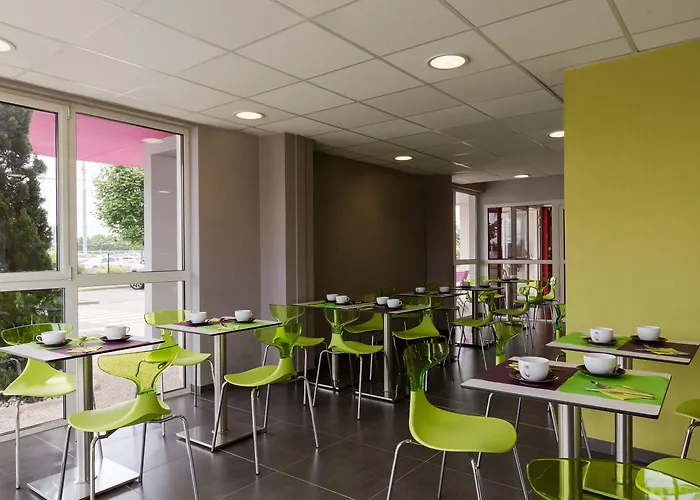 The Originals City, Hôtel des Lys, Dreux (Inter-Hotel)