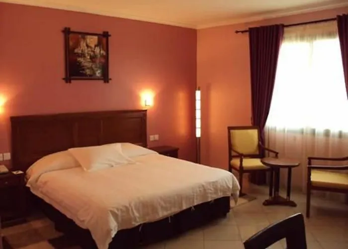 Sweet Hotel