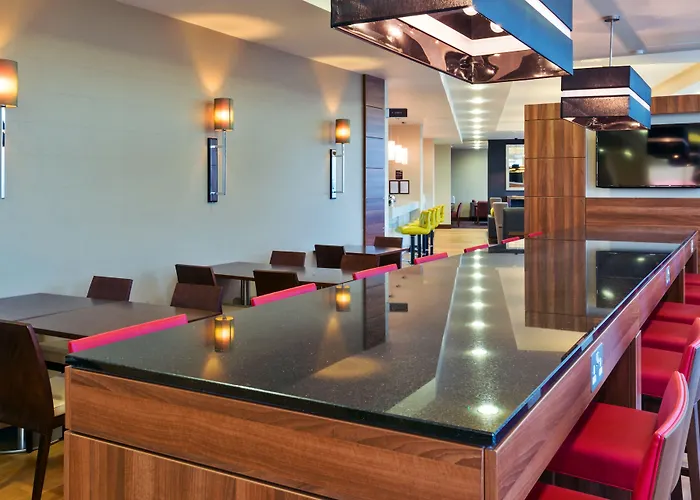 Hampton By Hilton Luton Airport