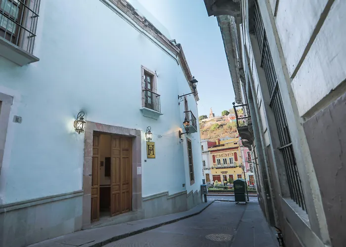 Hotel De La Paz