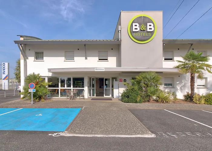 B&B HOTEL Pau Lescar