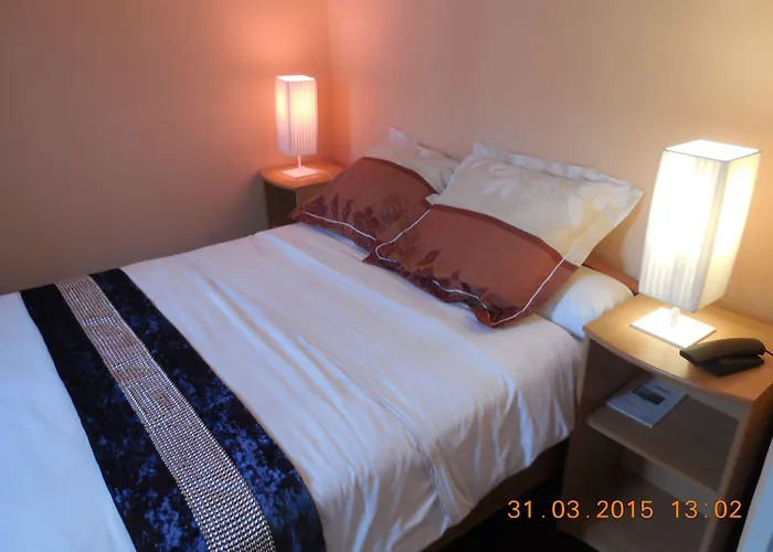 Hotel Le Petit Chateau Proche Parc Des Expositions Porte De Versailles