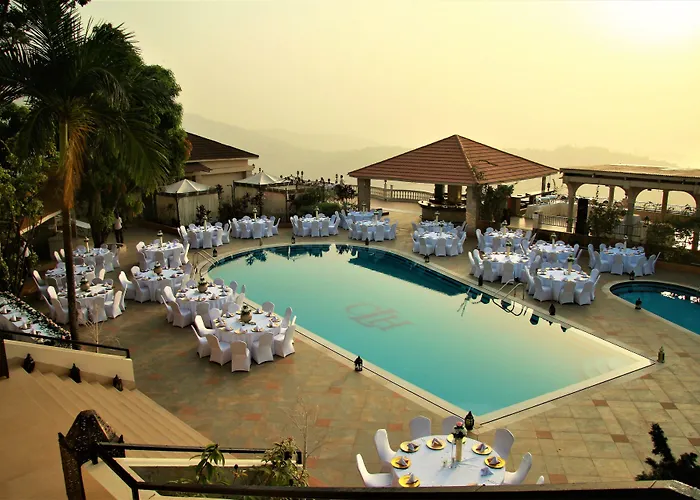 The Country Lodge Hotel