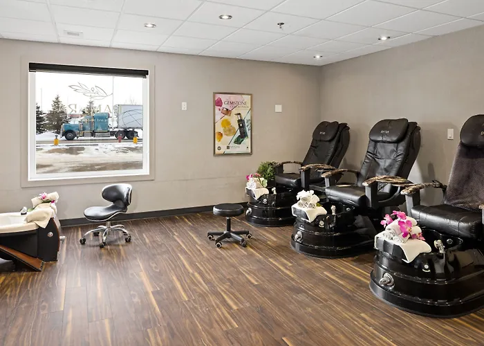Home Inn & Suites - Swift Current