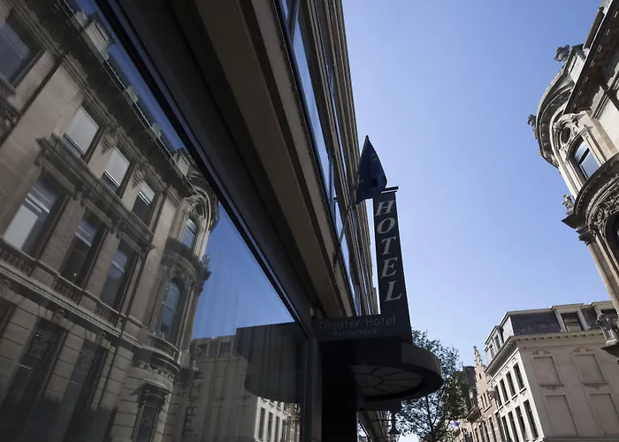 Theater Hotel